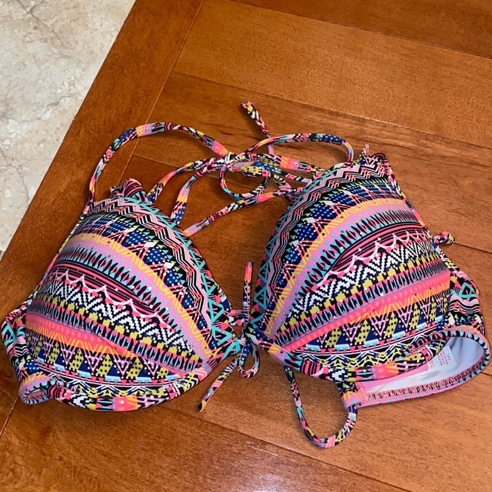 Victoria’s Secret Bikini Top